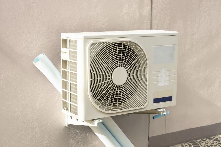When Every Minute Counts: Emergency AC Repair in Dubai